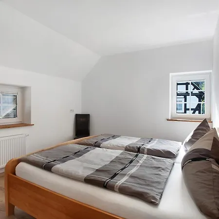 übern Hof Apartment *