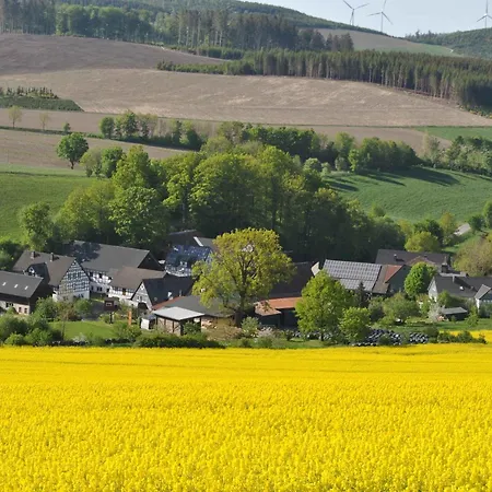 übern Hof Apartamento *