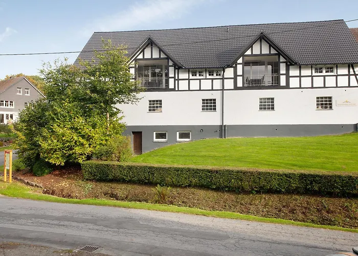 Uebern Hof Schmallenberg